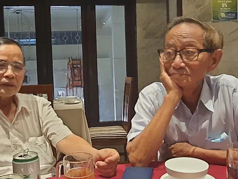 BAN TUYÊN HUẤN KHU V ANH HÙNG