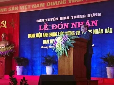 ĐỒNG ĐỘI TUYÊN HUẤN KHU V GẶP NHAU TRÀO NƯỚC MẮT