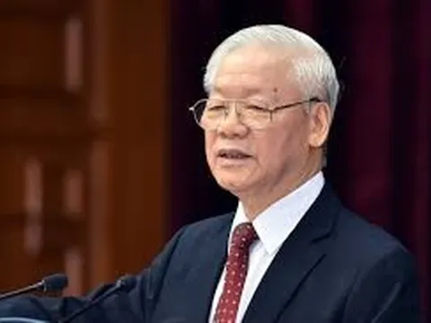 NGƯỜI TA LÀ HOA ĐẤT